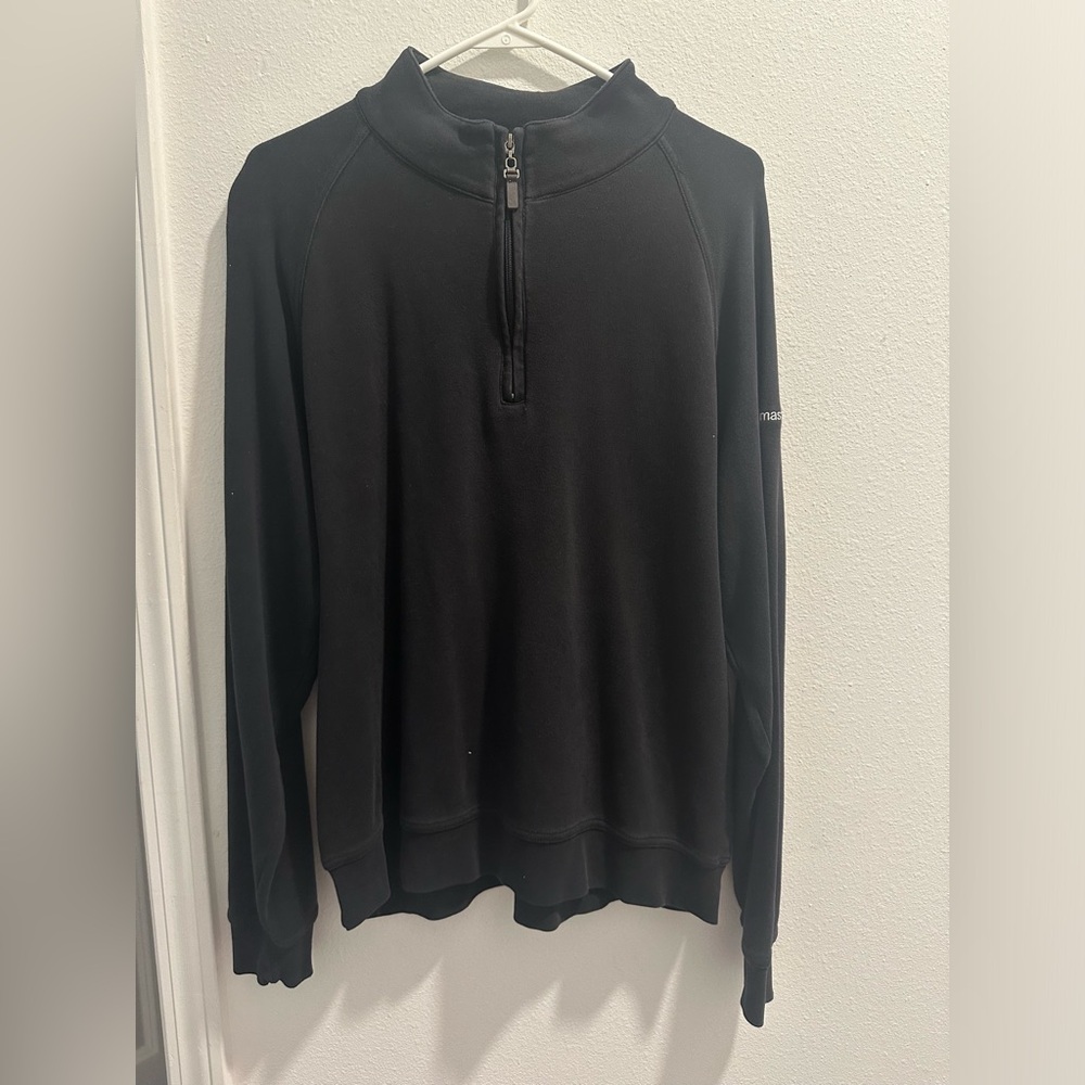 Fairway & Greene Signature black half zip pull over | Size L